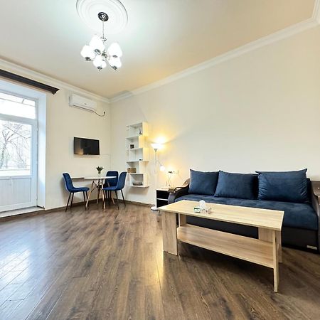 City Center Apartments On Tumanyan Street Ереван Екстериор снимка