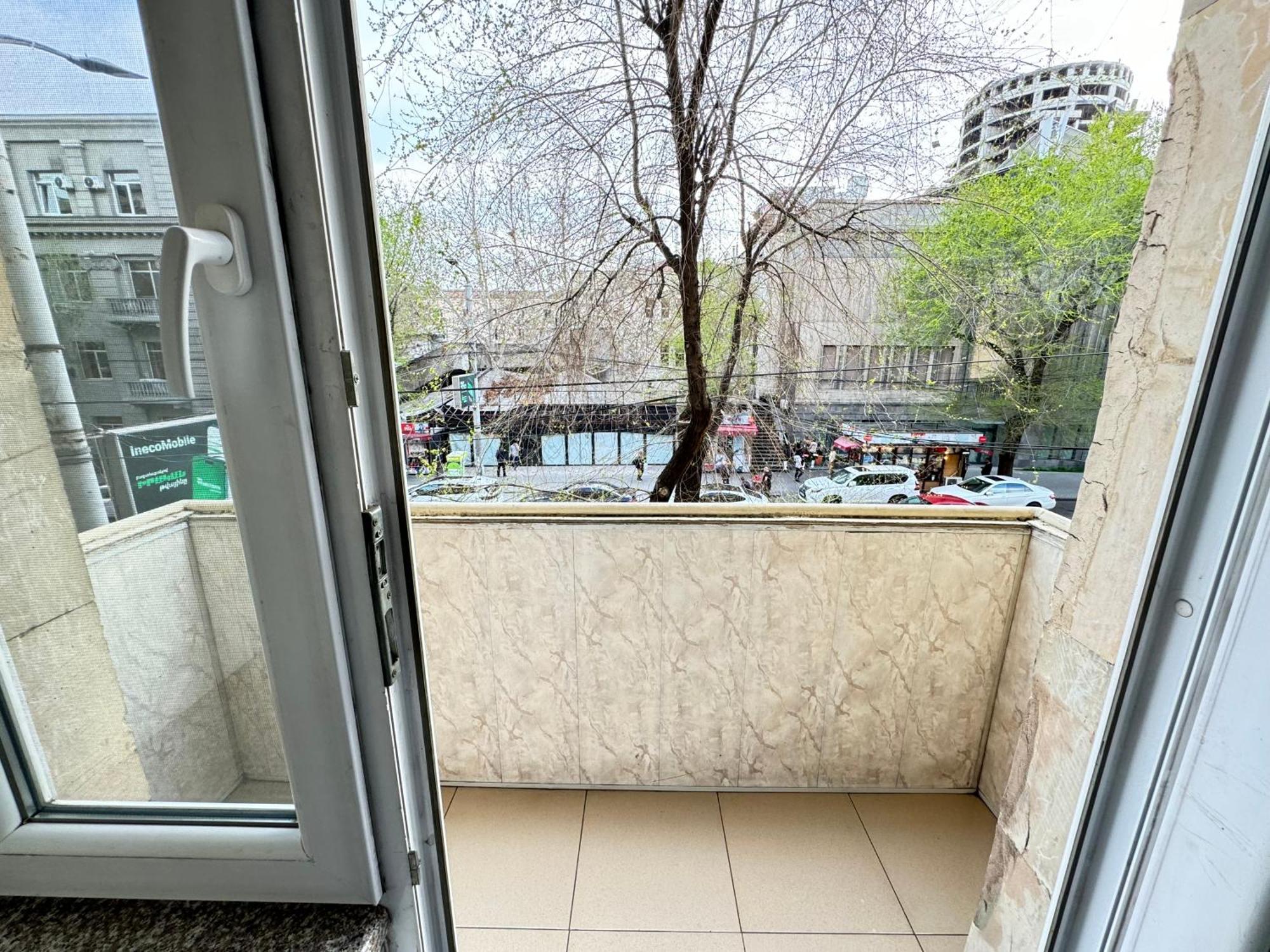 City Center Apartments On Tumanyan Street Ереван Екстериор снимка